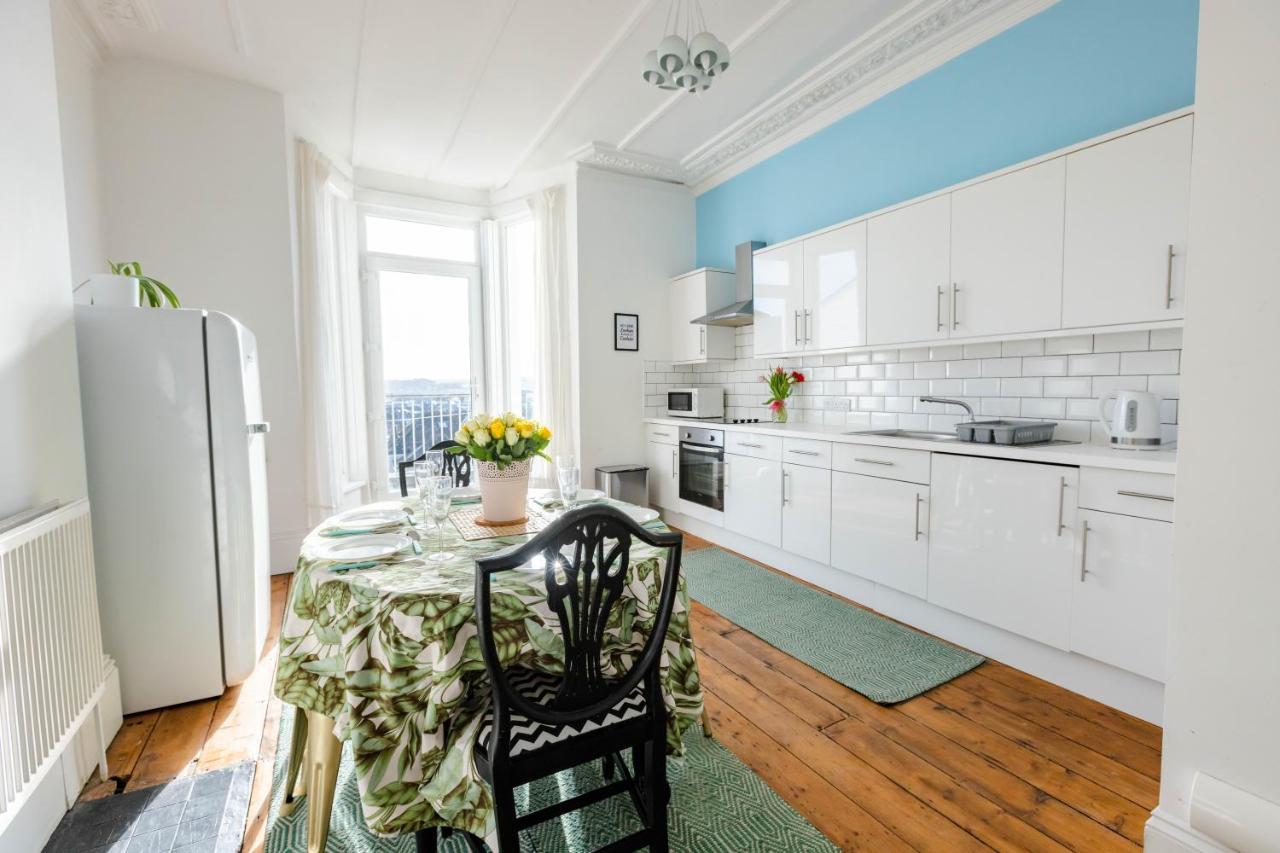 5-Bed House With Distant Sea Views In Plymouth Villa Exteriör bild