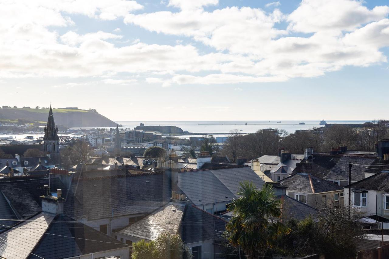 5-Bed House With Distant Sea Views In Plymouth Villa Exteriör bild