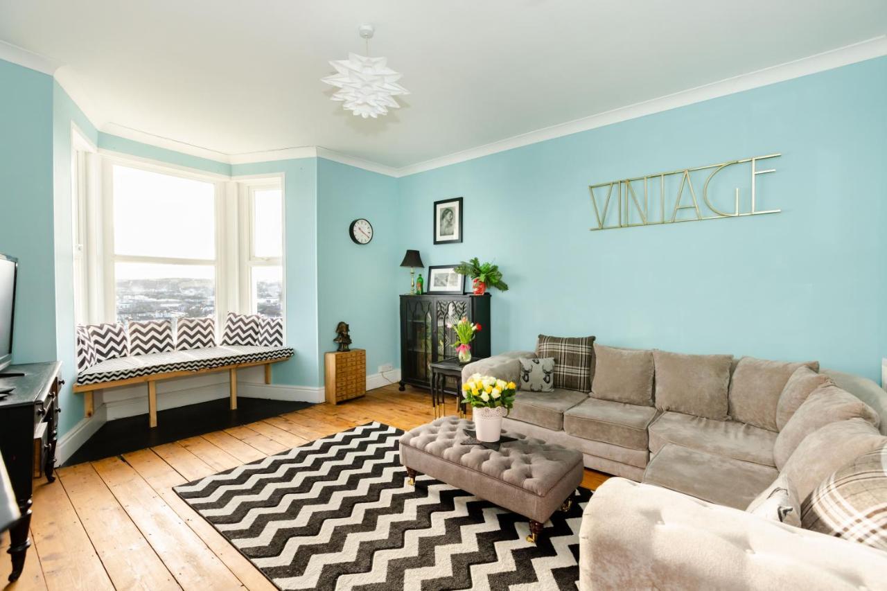 5-Bed House With Distant Sea Views In Plymouth Villa Exteriör bild
